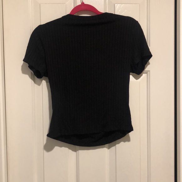 Black crop top - Picture 2 of 2